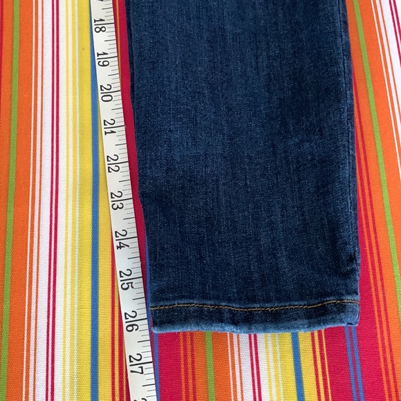 Free People Mid Rise Blowout Knee Distressed Denim Jeans 30R - Picture 8 of 10